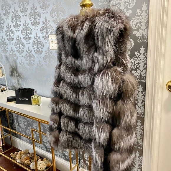 New Real Fox Fur Vest with Pockets! - Picture 5 of 12